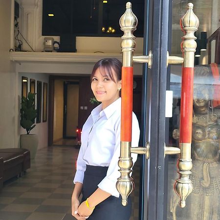 Sun Chakra Boutique Hotel Phnom Pen Exterior foto